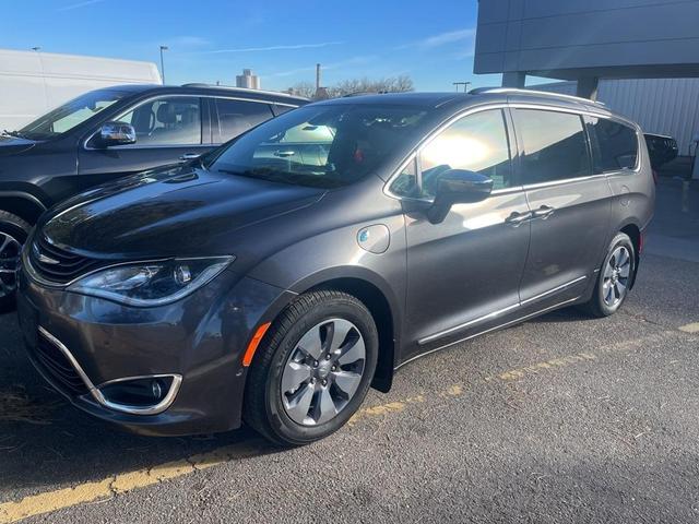 2018 chrysler pacifica hybrid limited