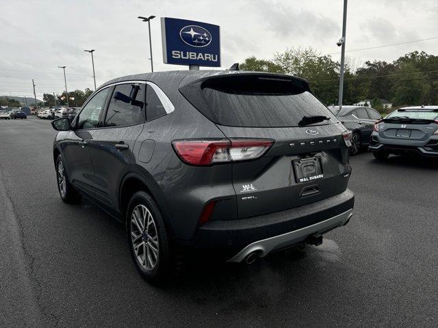 2022 ford escape sel