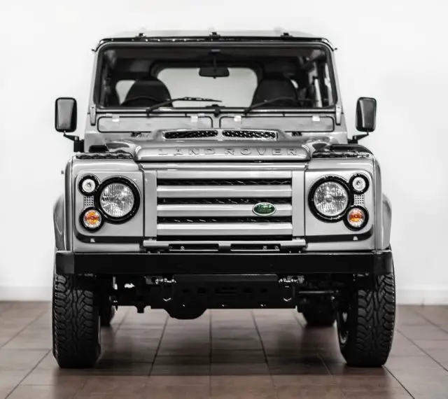 300 tdi turbo diesel recently restored full galvanized chassis 7-seater wagon