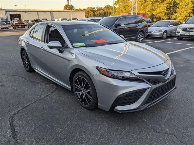 2023 toyota camry se