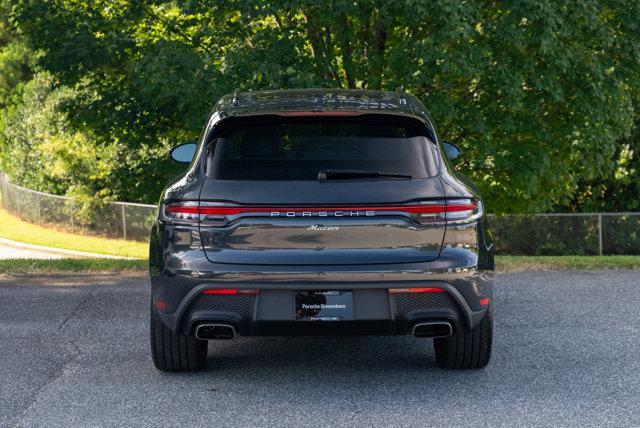 2024 porsche macan base