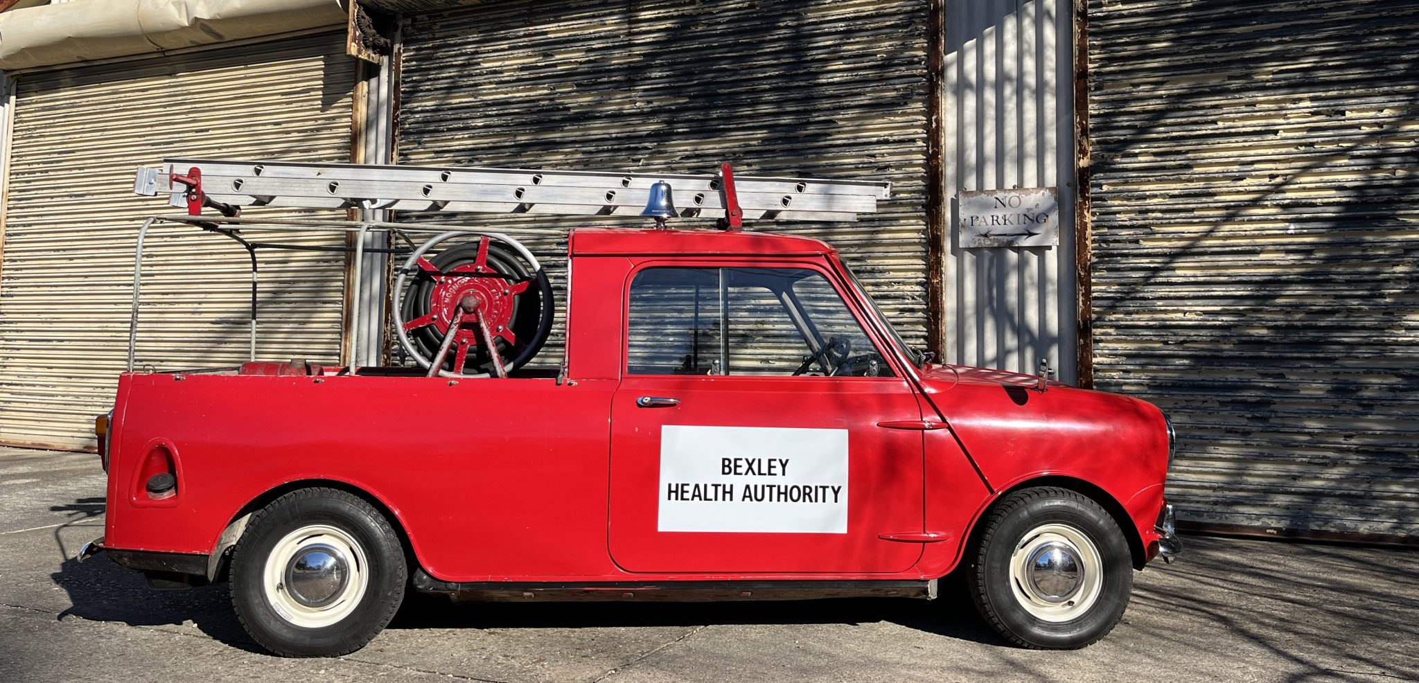 1964 morris mini angus fire armour firefly