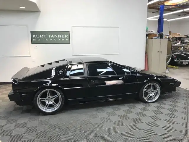 1986 lotus esprit s3 turbo. excellent car for general recommissioning/paint
