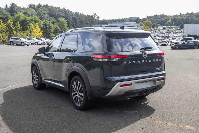 2022 nissan pathfinder platinum