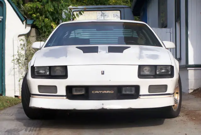 vintage ’88 camaro iroc z, rolling restoration