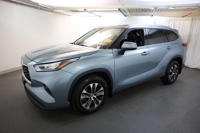 2020 toyota highlander xle