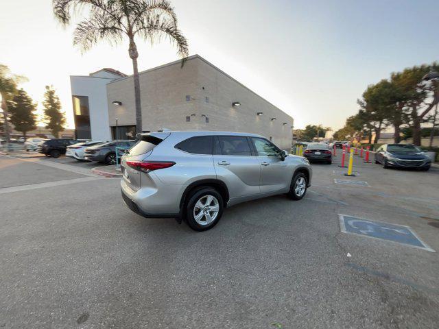 2021 toyota highlander hybrid le