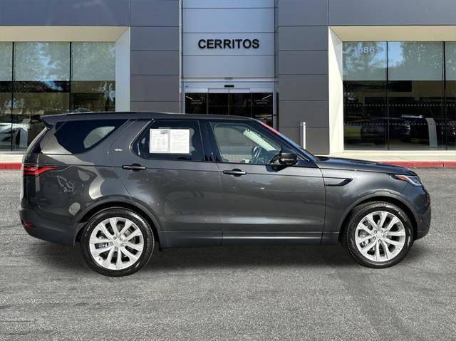 2022 land rover discovery p300 s