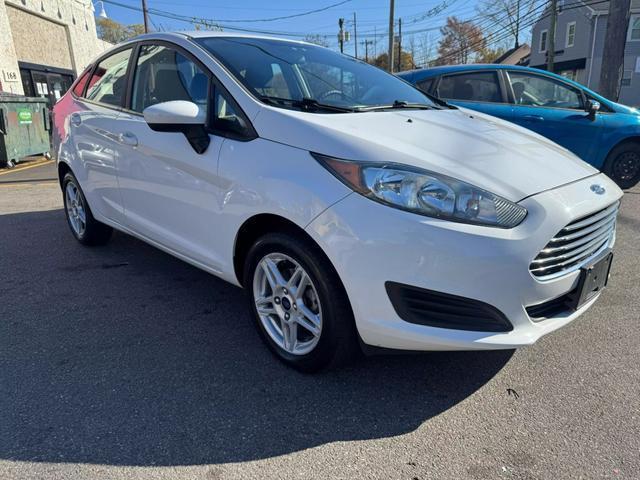 2018 ford fiesta se