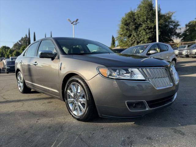 2011 lincoln mkz base