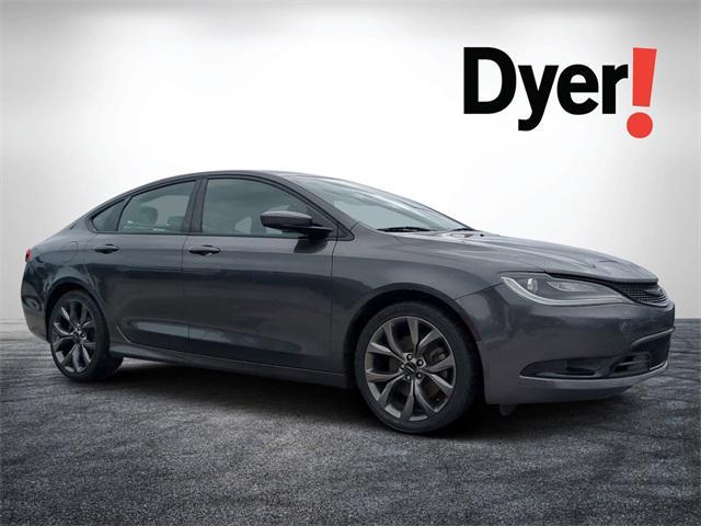 2015 chrysler 200 s