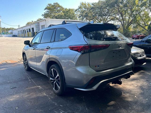 2022 toyota highlander xse