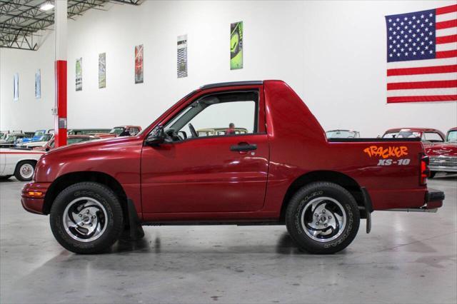 1999 chevrolet tracker base 2dr 4wd suv w/ soft top