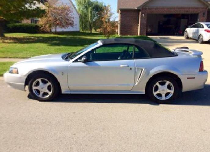 2001 mustang convertible in fishers, in