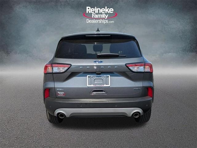 2022 ford escape sel