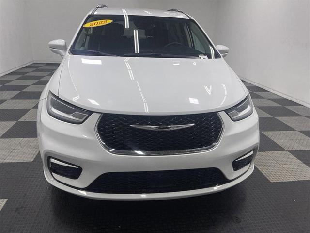 2022 chrysler pacifica touring-l