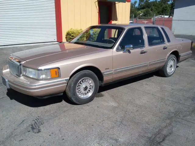 1992 lincoln town car signature series 59k original miles