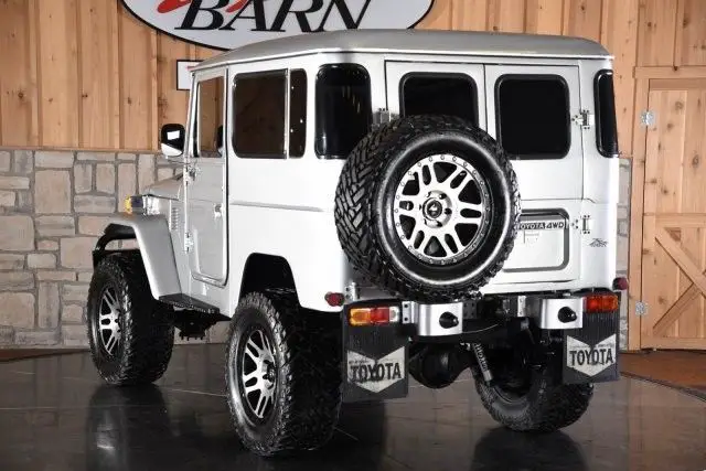 1975 toyota land cruiser 4wd silver manual