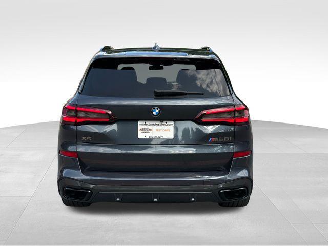 2022 bmw x5 m50i