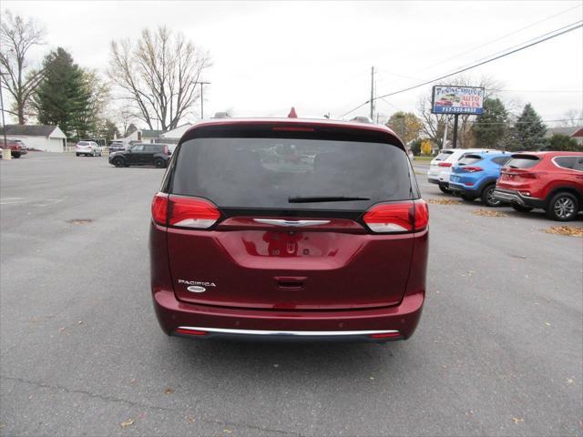 2017 chrysler pacifica touring-l