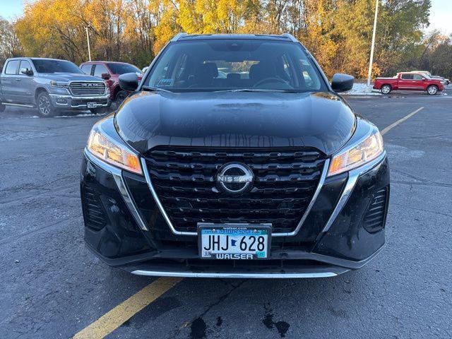 2022 nissan kicks sv