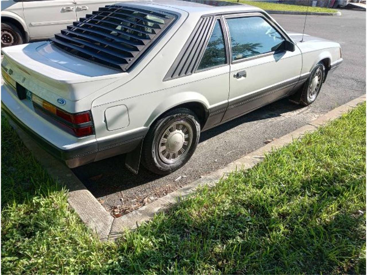 1986 ford mustang