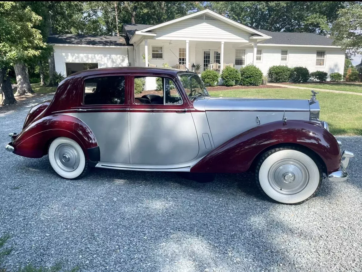 1953 rolls-royce silver dawn sedan red sunroof