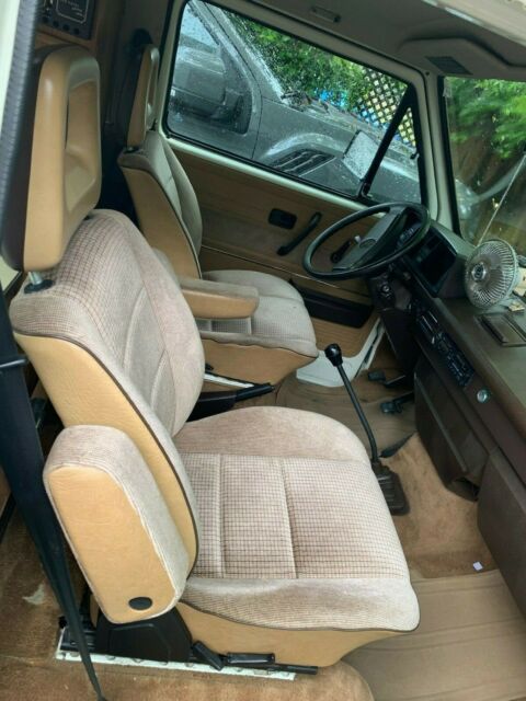 vw volkswagon vanagon hightop camper -- 170k miles