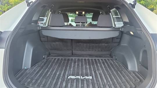 2022 toyota rav4 hybrid se