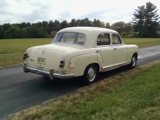 1959 mercedes-benz 220s ponton