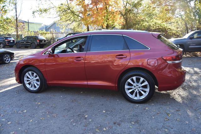 2013 toyota venza le