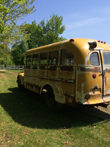 1946 chevy school bus ( short bus )