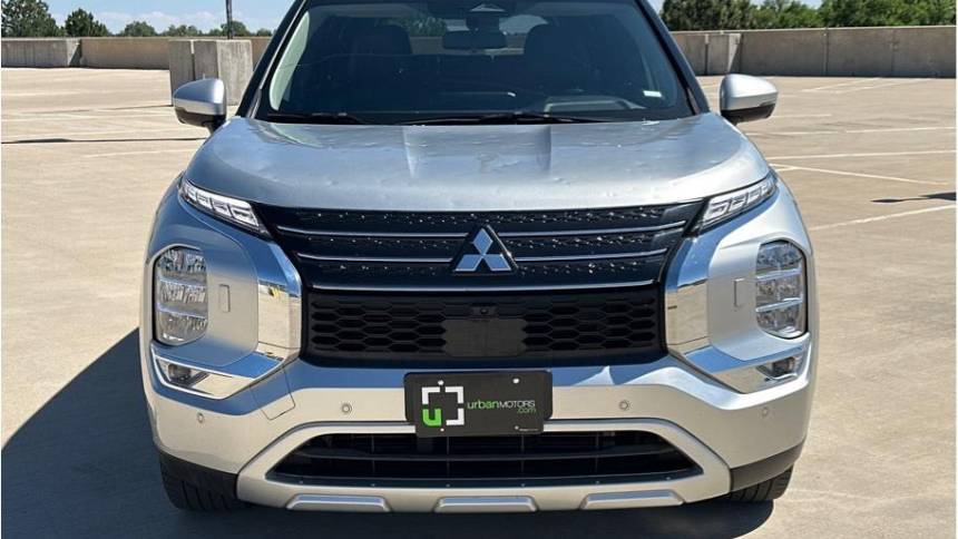 2023 mitsubishi outlander se