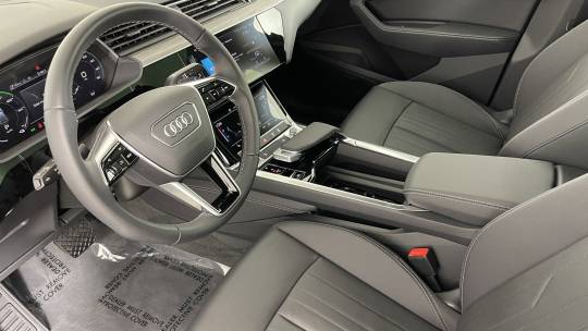2024 Audi Q8 e-tron