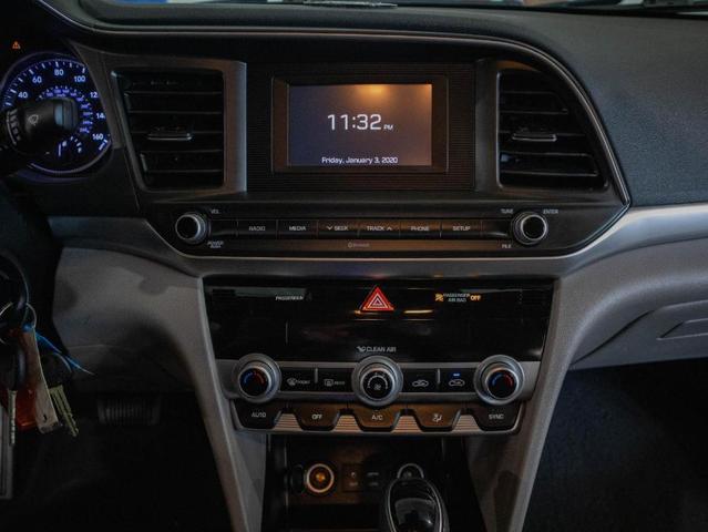 2020 hyundai elantra se