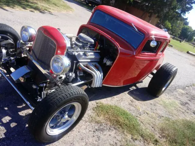 1932 ford street rod...chevy power