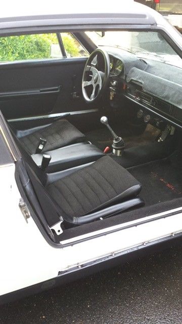 1973 porsche 2.0 excellent condition and ready to go. turn key!
