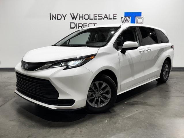 2022 toyota sienna le