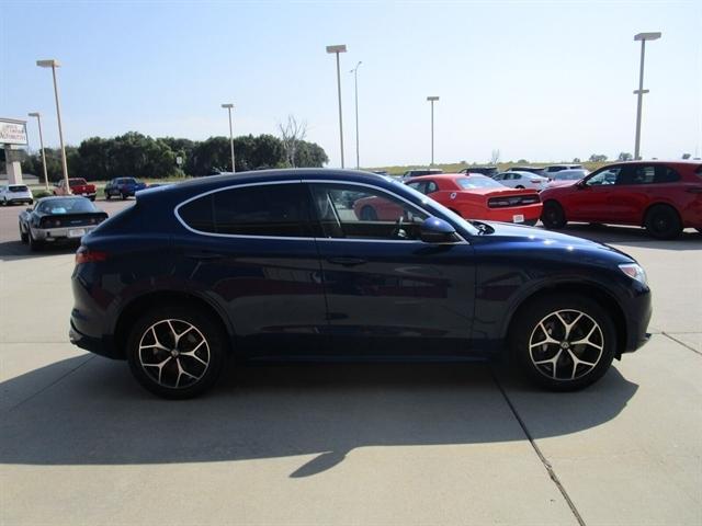 2021 alfa romeo stelvio ti