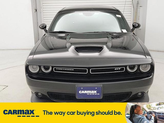 2022 dodge challenger gt