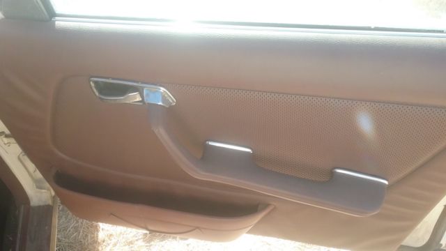 1977 mercedes-benz 280e 4 door sedan, rust-free, original paint