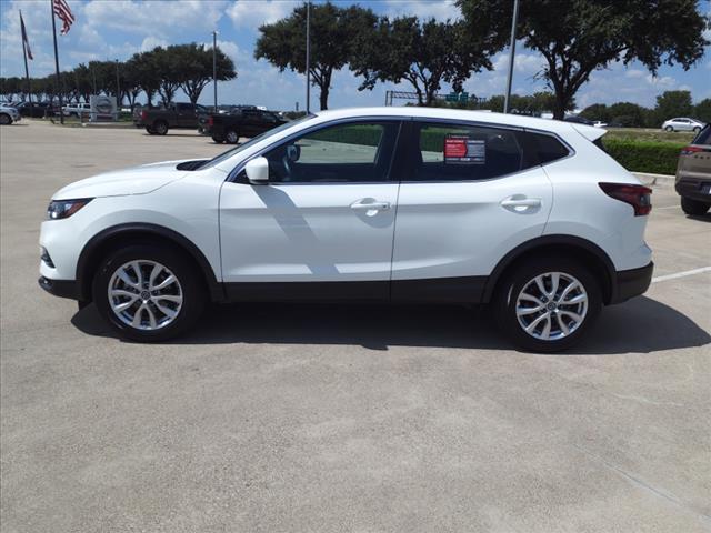 2022 nissan rogue sport s