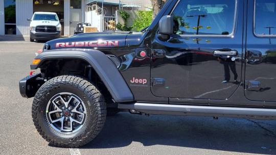 2024 Jeep Gladiator