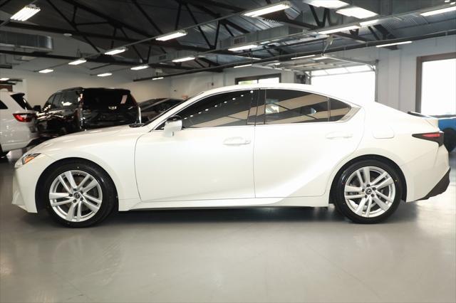 2021 lexus is 300 base