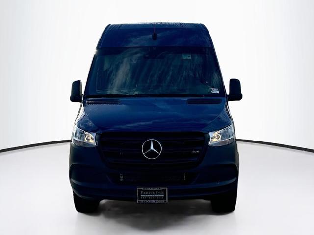 2024 mercedes-benz sprinter 2500 roof ho 144