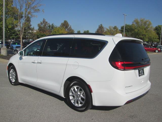 2022 chrysler pacifica touring l