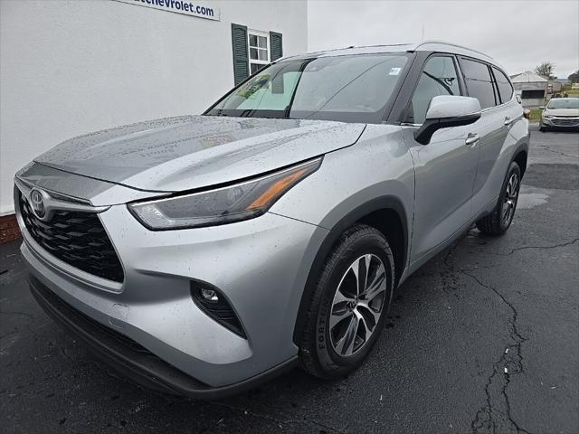 2022 toyota highlander xle
