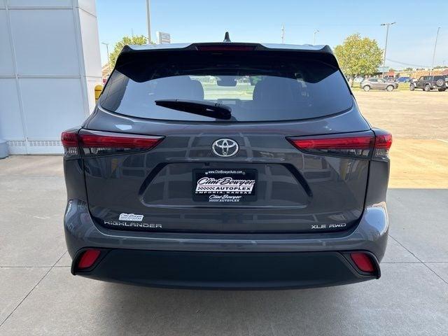 2023 toyota highlander xle