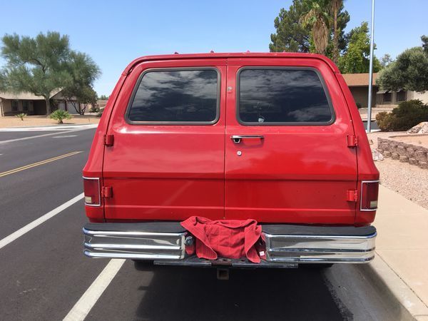1991 red gmc suburban 1500
