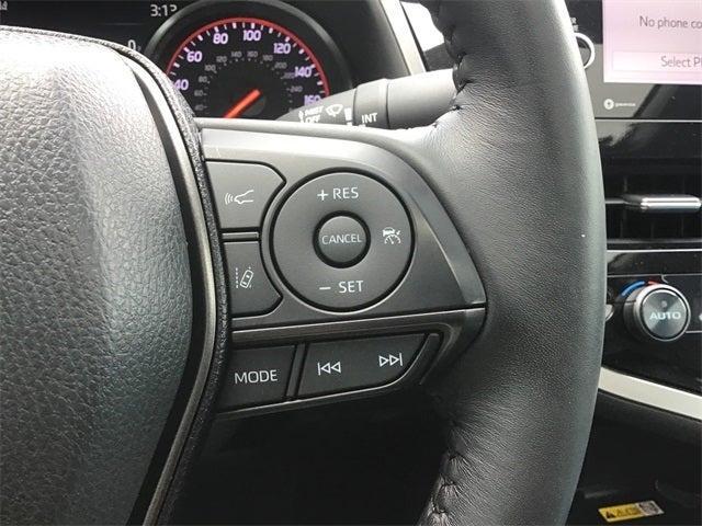 2022 toyota camry xse